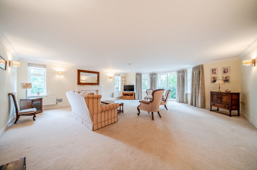 Property photo 2 of 20 1513950-8-6A970c9...