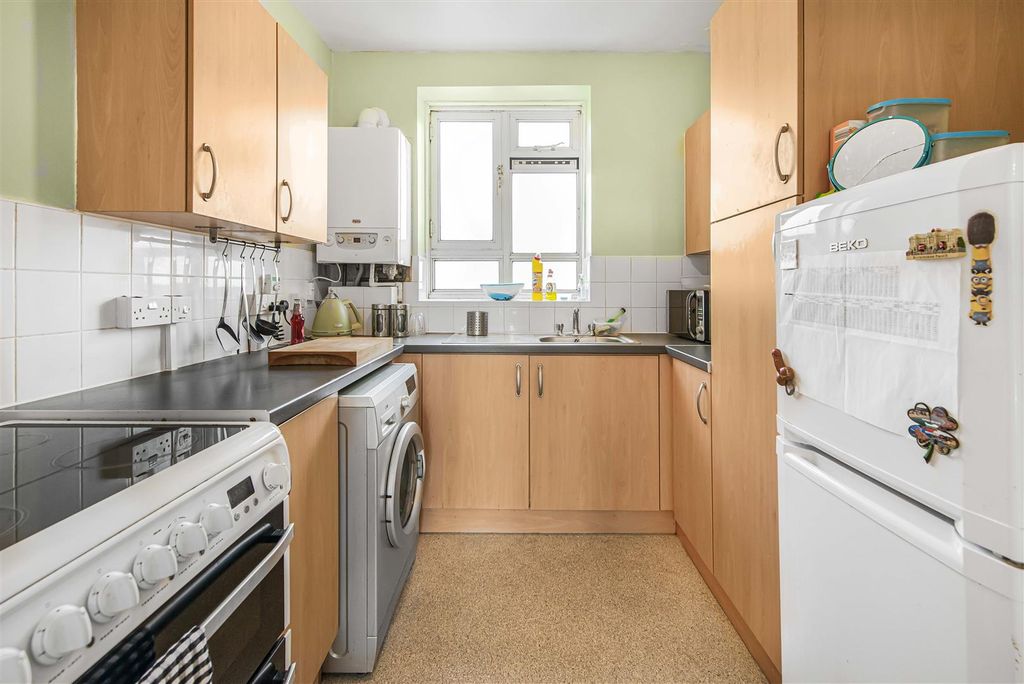 Property photo 2 of 8 Kitchen, Rollo Court, Eden Harper Sw11