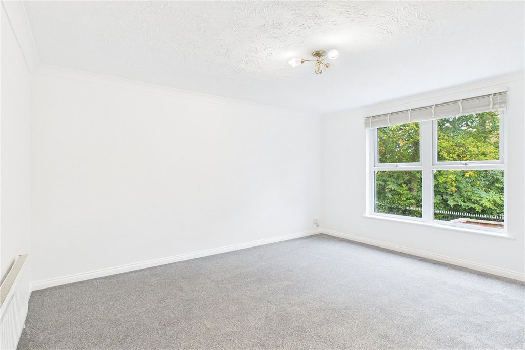 Property photo 1 of 7 Picture No. 70