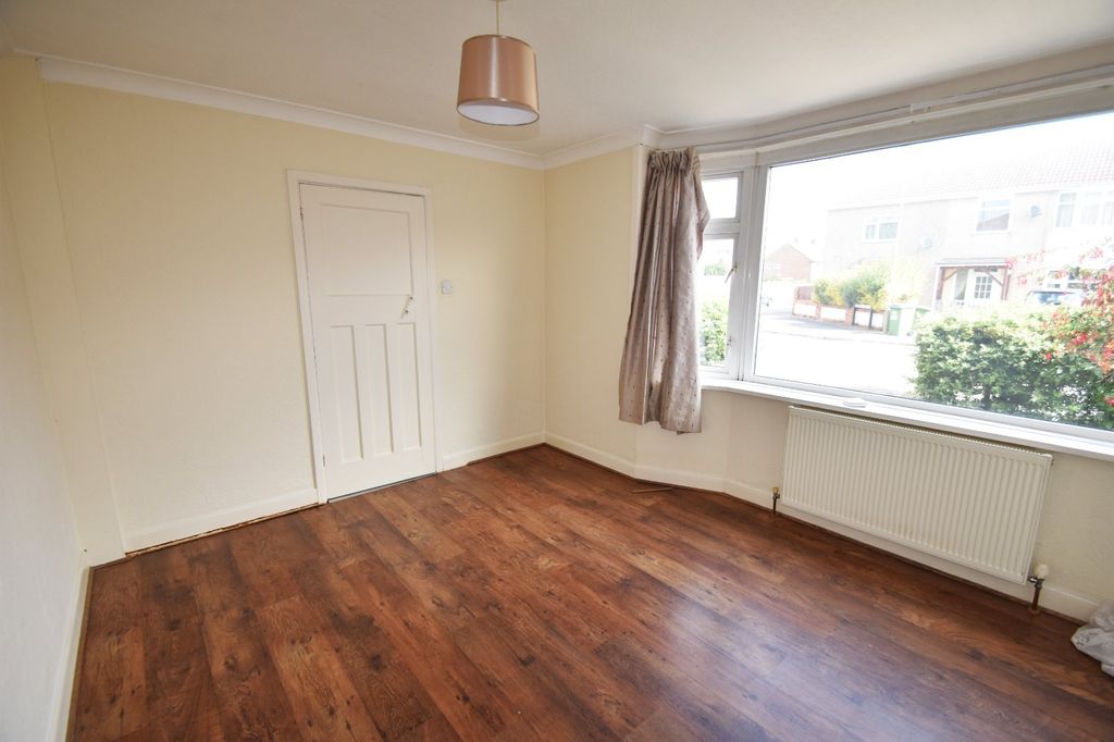 Property photo 2 of 11 Picture No. 16