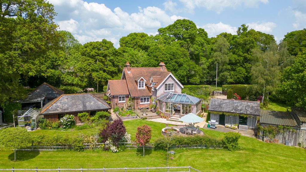 Property photo 1 of 30