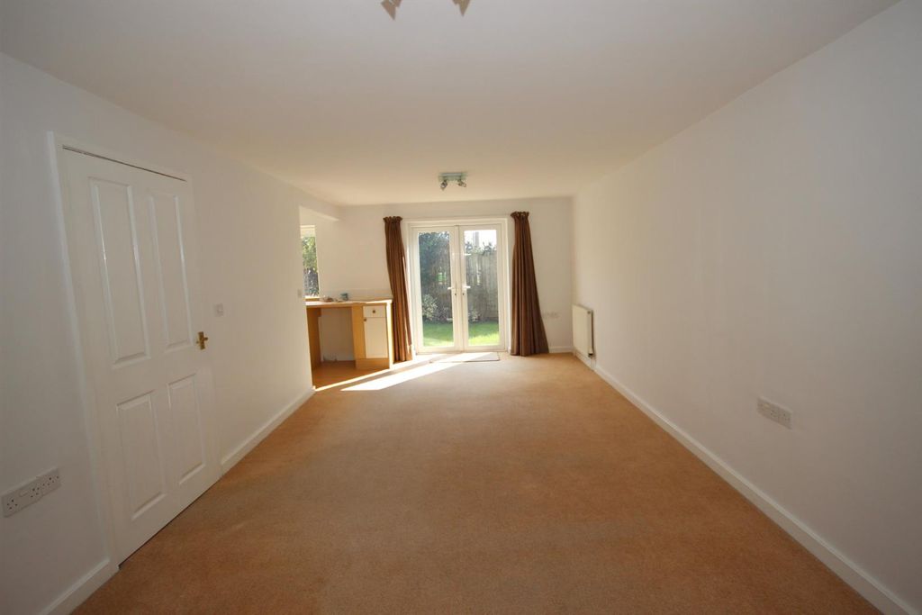 Property photo 2 of 6