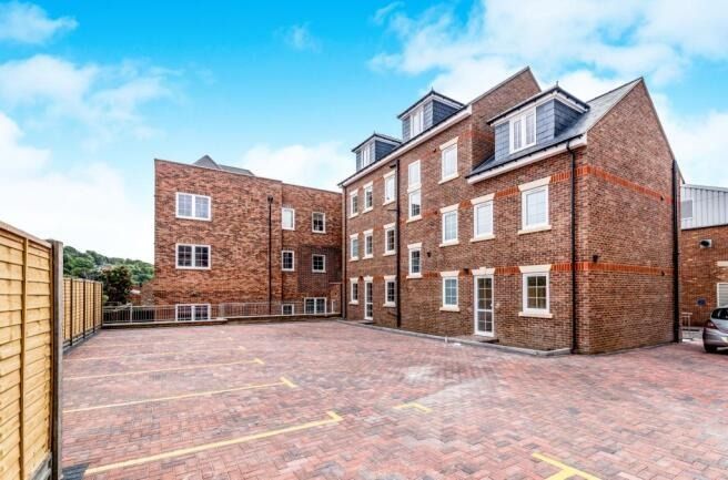 Property photo 2 of 7 4014353