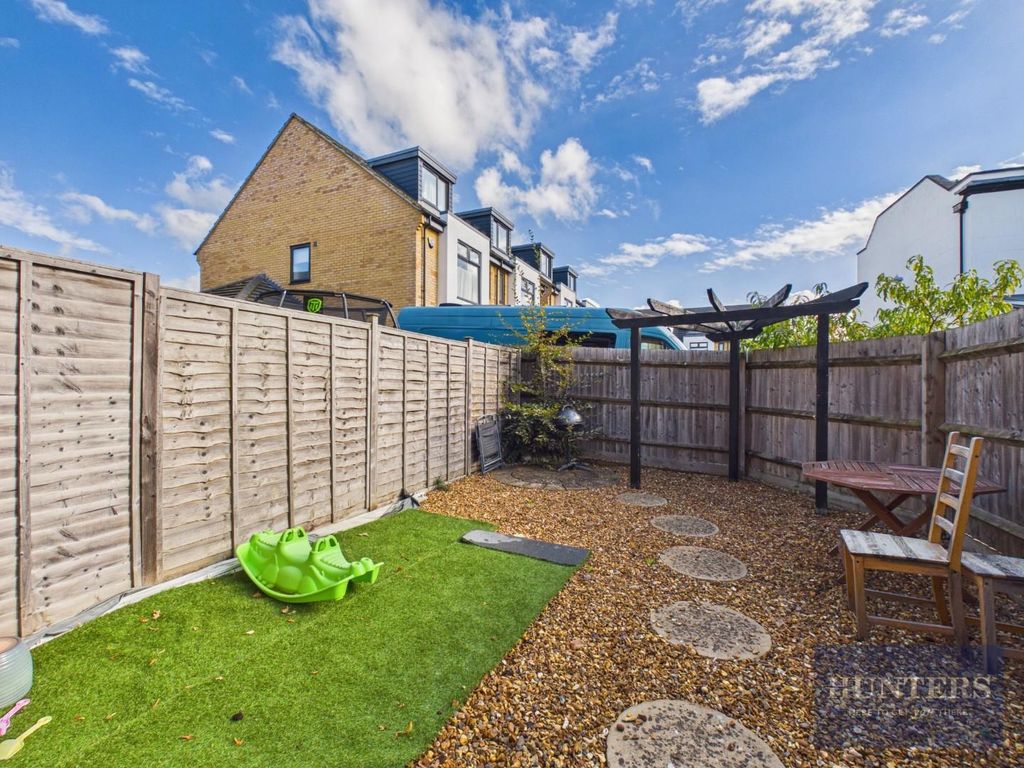 Property photo 2 of 15 Cam02975G0-Pr0271-Still002.Jpg