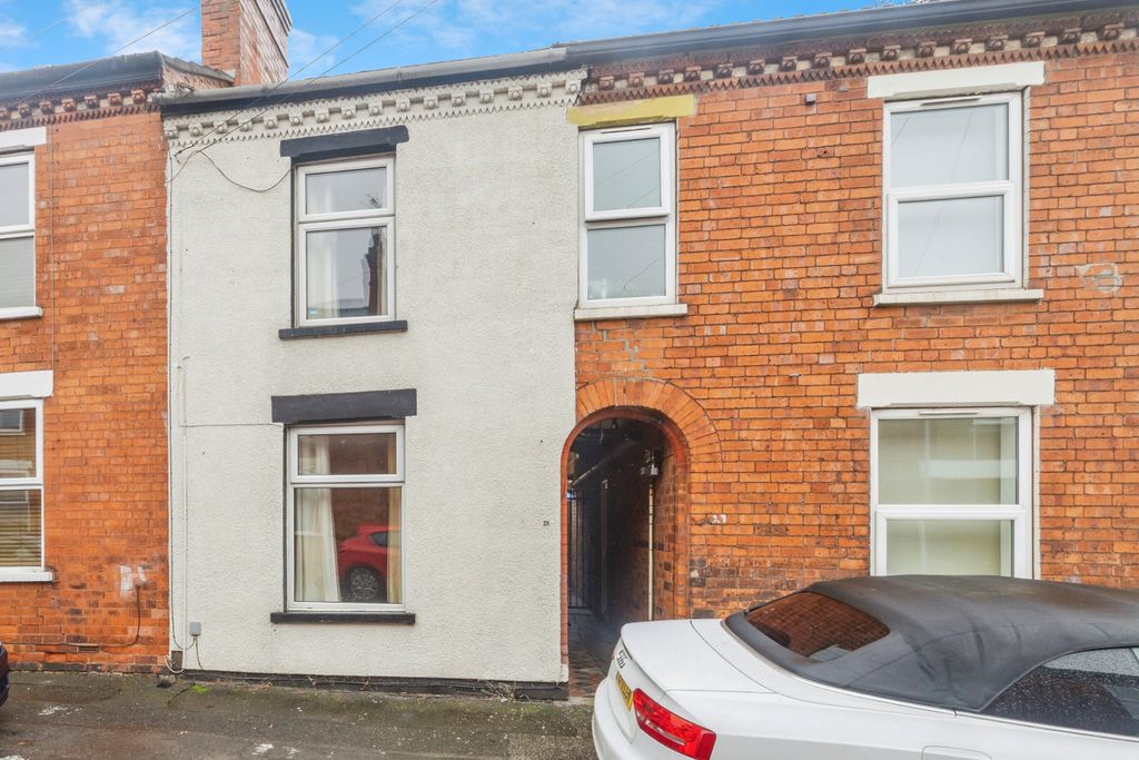 Property photo 1 of 15 Front View