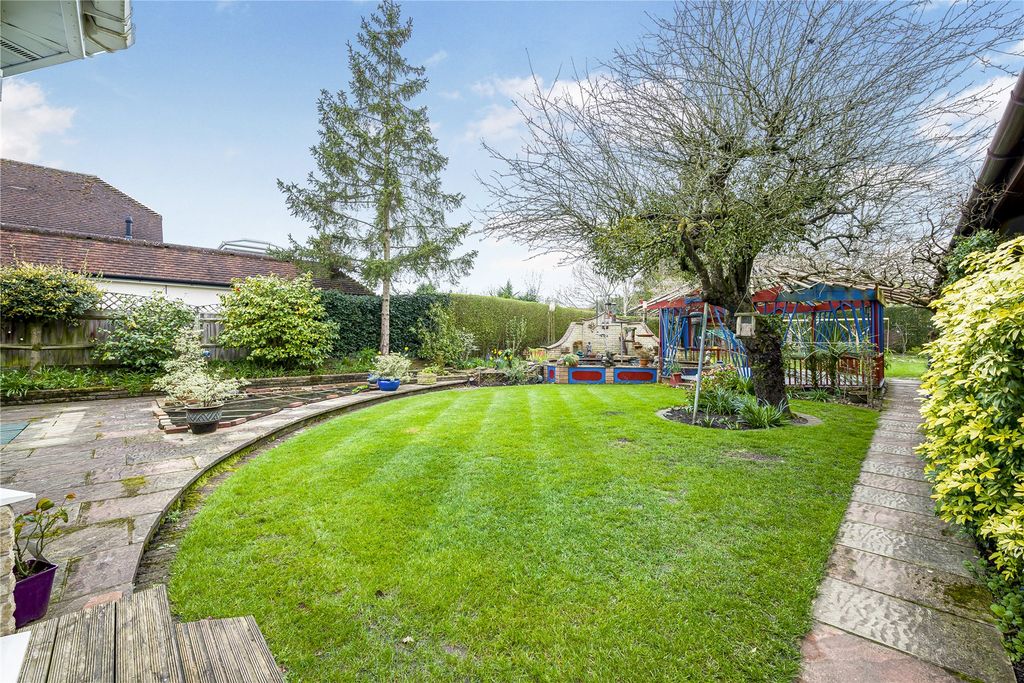 Property photo 2 of 53 Picture No. 08