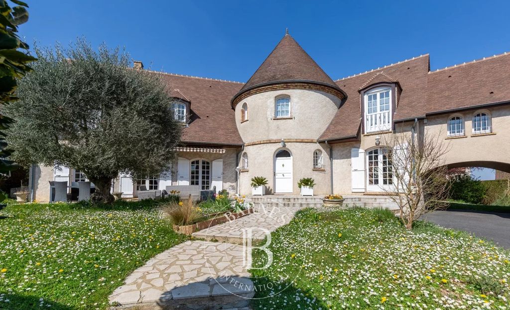 Property photo 1 of 16
