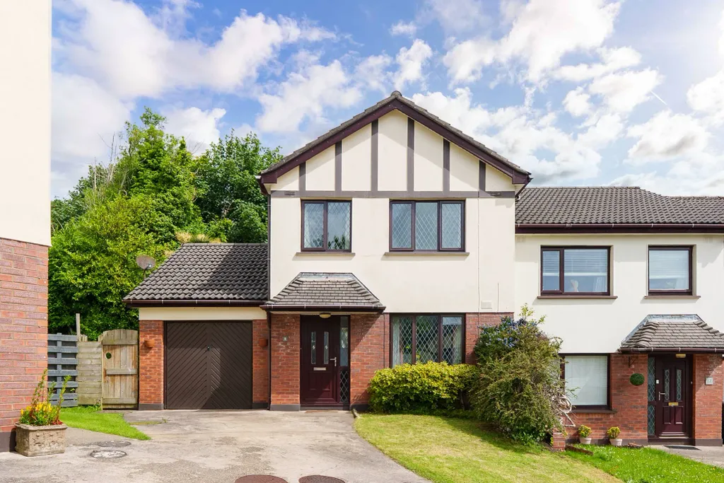 Property photo 1 of 19