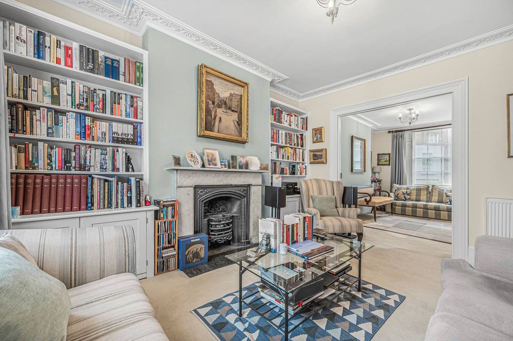 Property photo 2 of 14