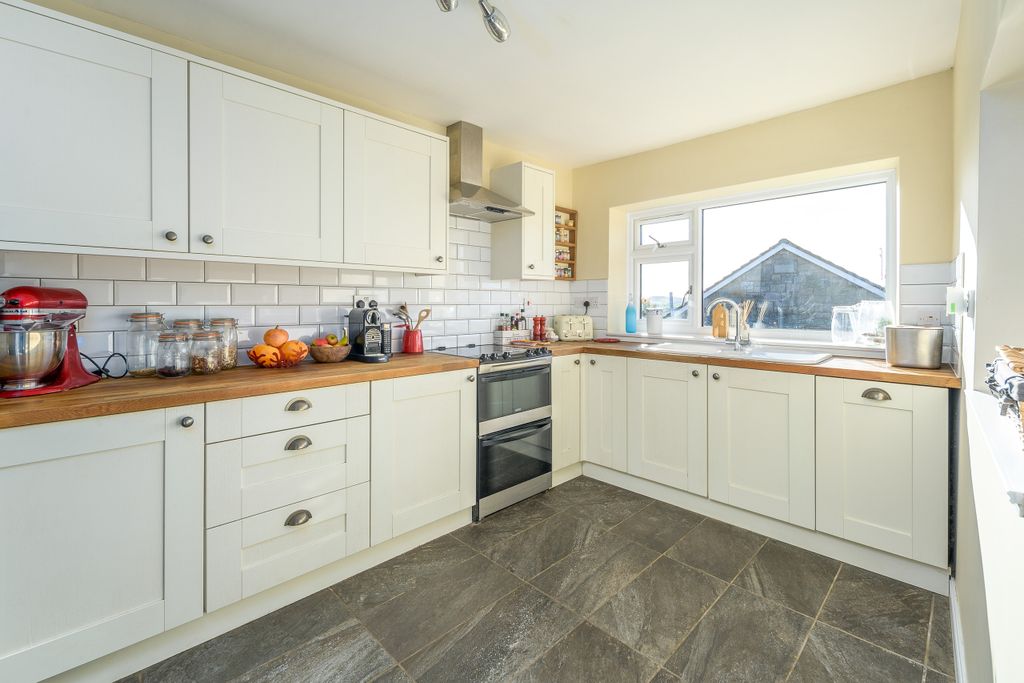 Property photo 3 of 44 Photo 3