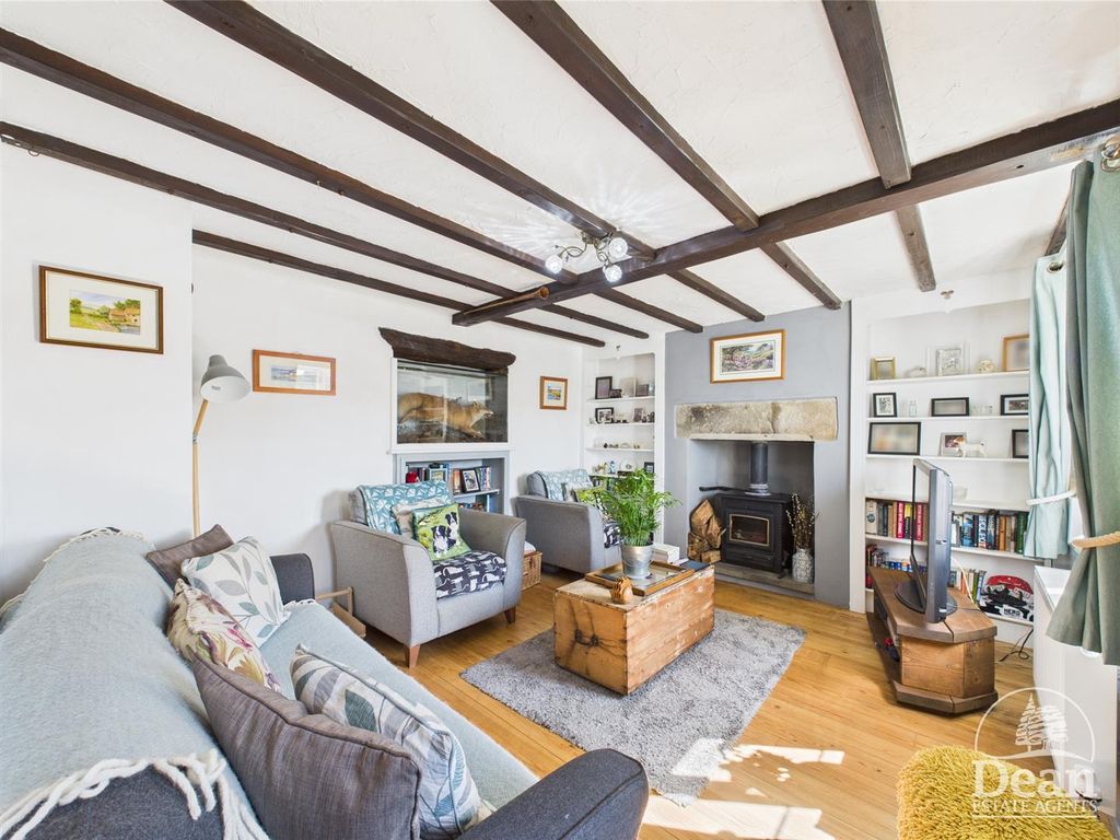 Property photo 3 of 18