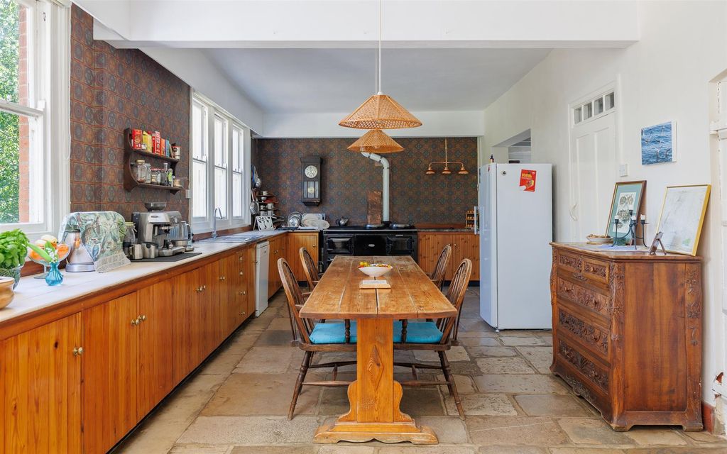 Additional image 11 of 8 bed property for saleMerstone, Isle Of Wight PO30