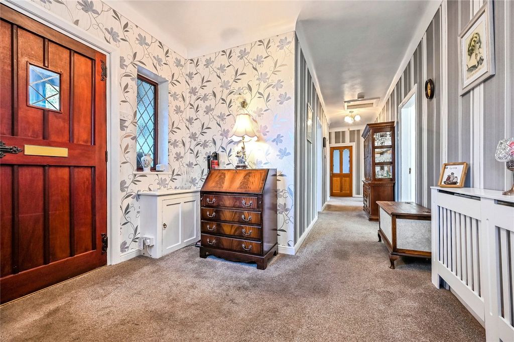 Property photo 2 of 20 Picture No. 10