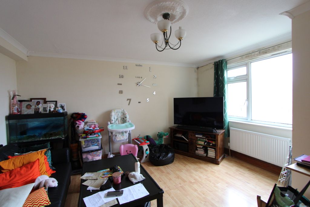 Property photo 2 of 3