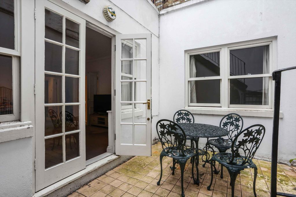 Property photo 3 of 12 Image