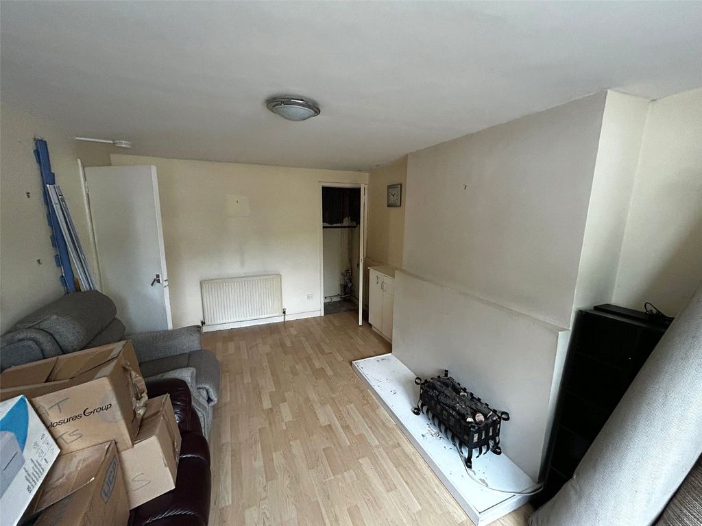 Property photo 3 of 7 Picture No. 09
