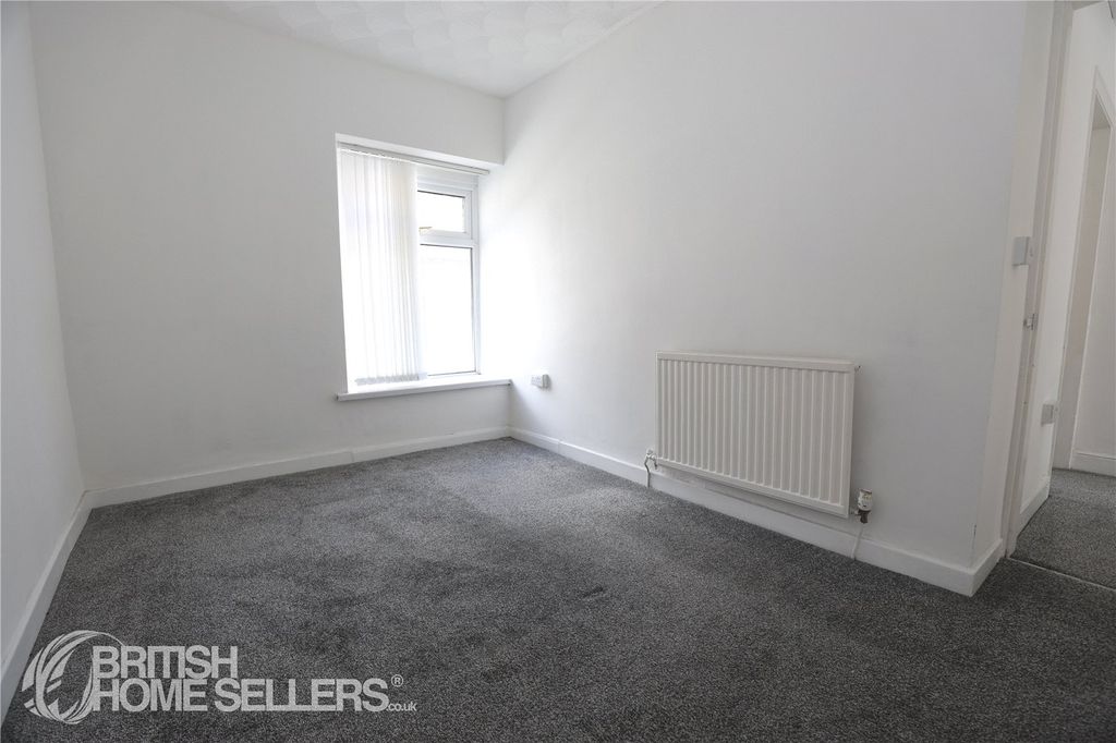 Property photo 3 of 14 3