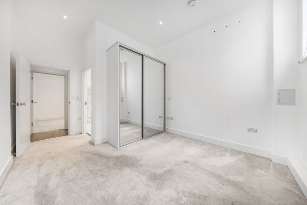 Property photo 2 of 13 1133557 (7)