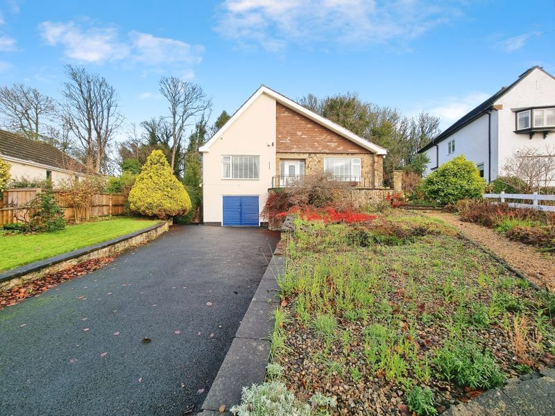 Property photo 1 of 15 Photo 11