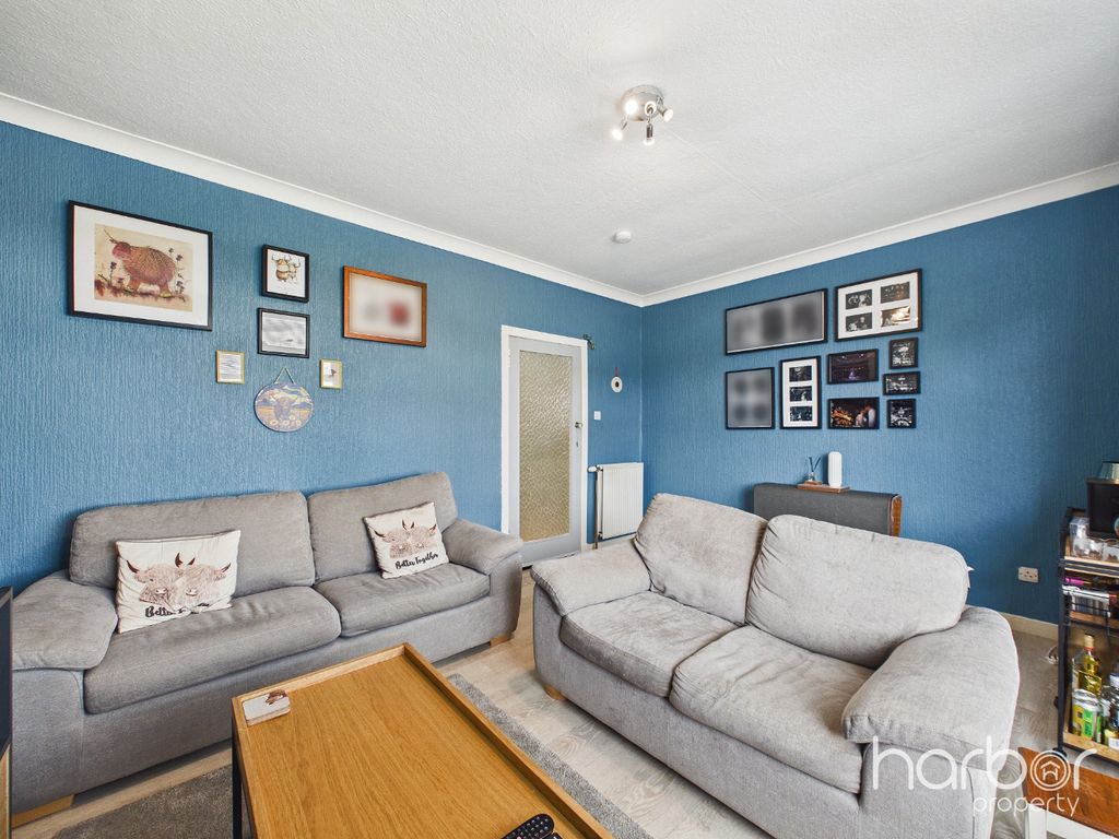 Property photo 3 of 18 5326295