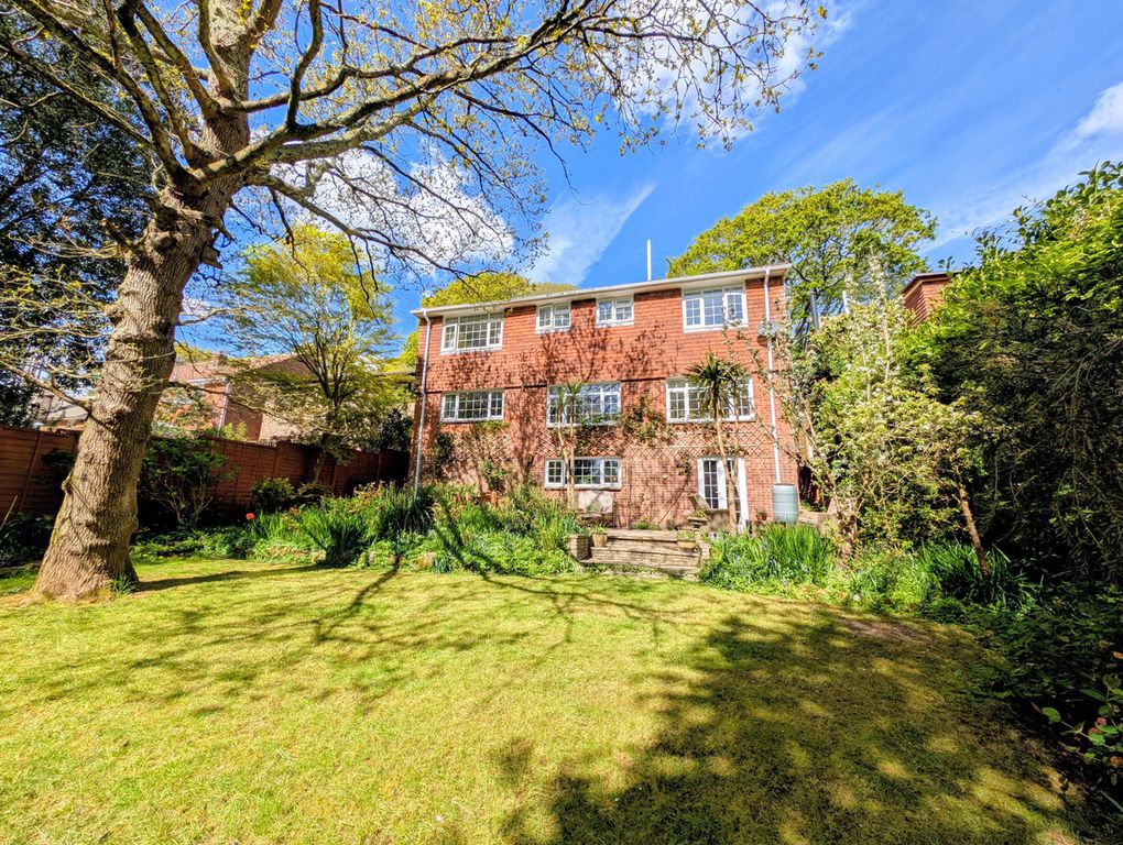 Property photo 1 of 50