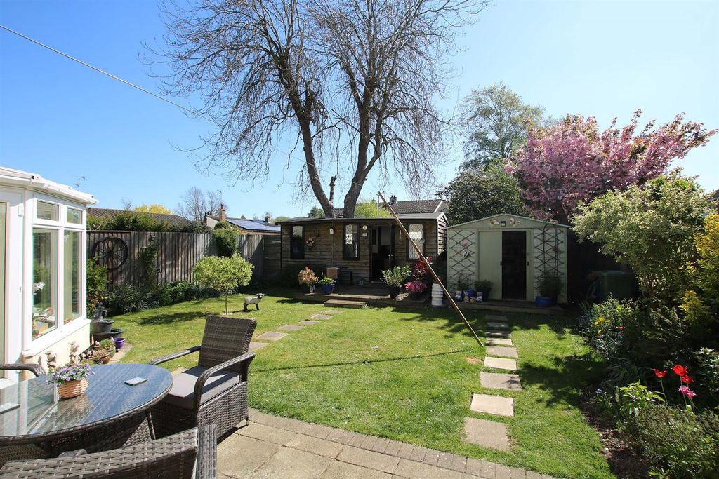 Property photo 3 of 18 Img_4859 Gdn.Jpg