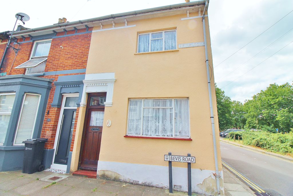 Property photo 1 of 19