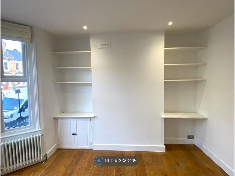 Property photo 2 of 29