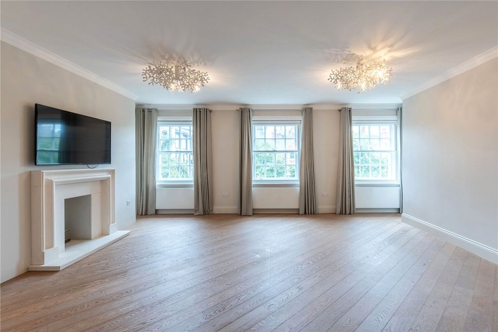 Property photo 3 of 11 Reception Room