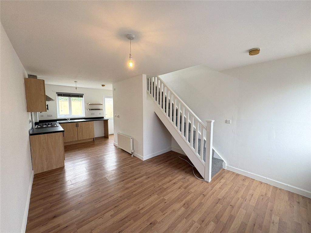 Property photo 3 of 12 Picture No. 17