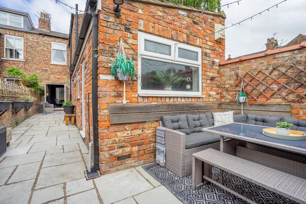 Property photo 3 of 20 3Vs-10.Jpg