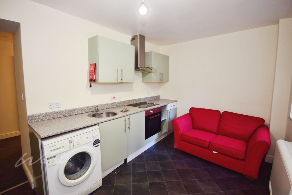 Property photo 2 of 7 Samuel Kitchen