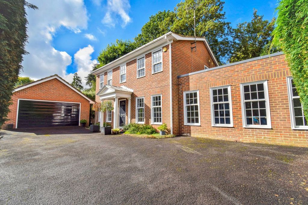 Property photo 1 of 24