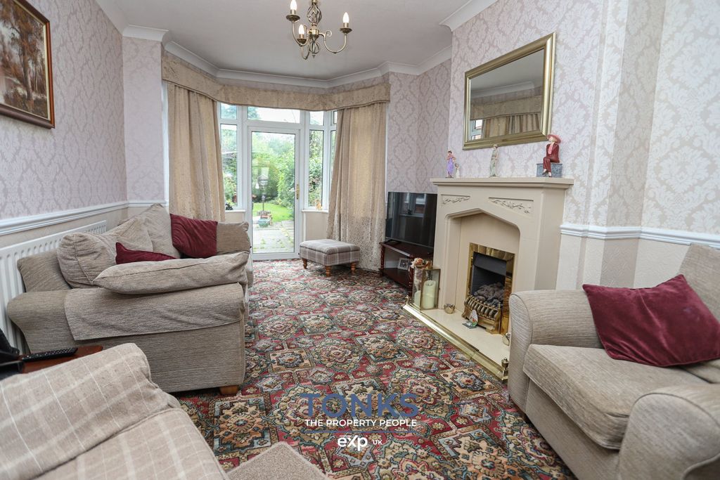 Property photo 3 of 19