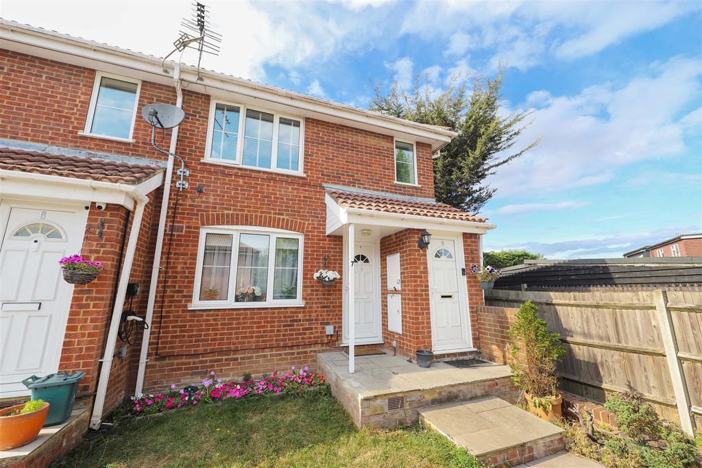 Property photo 1 of 7