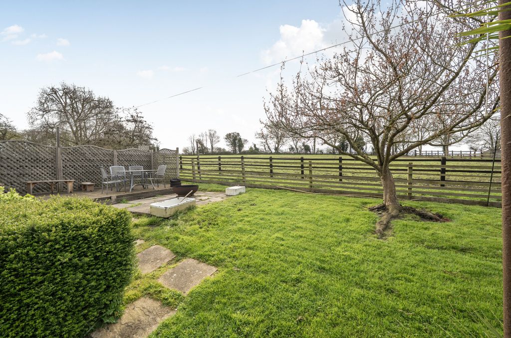 Property photo 2 of 11 1435831 (4)