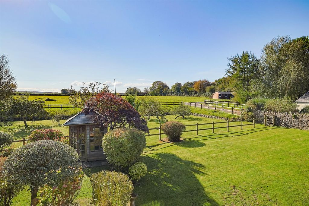 Property photo 2 of 28 1&2 Little Highways Mews - Web (31 Of 55).Jpg