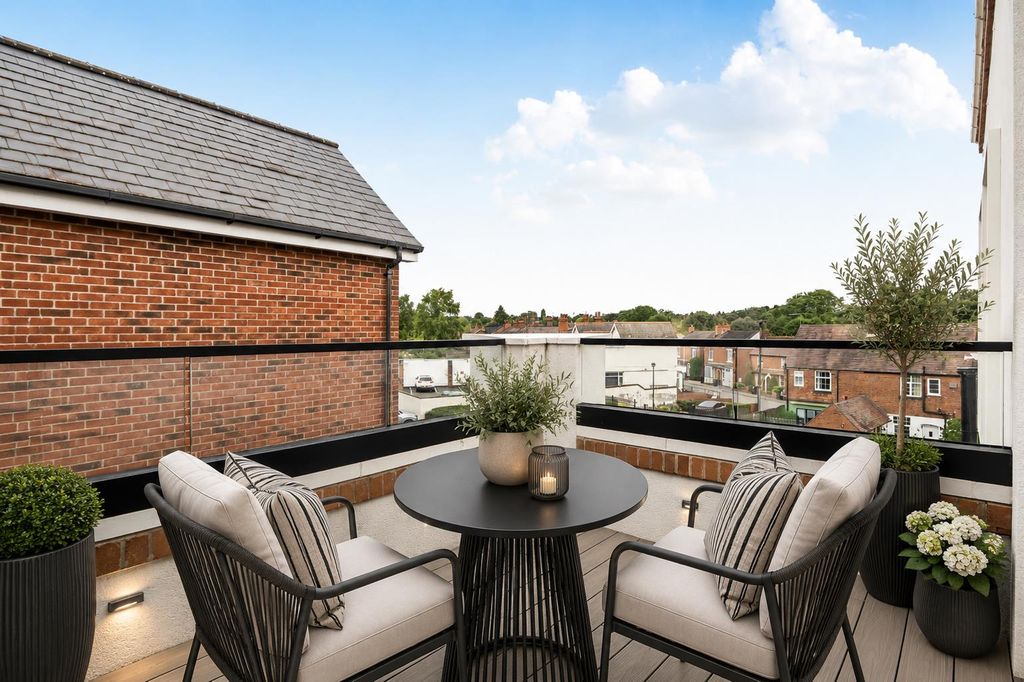 Property photo 2 of 9 Flat 4 - Terrace.Png