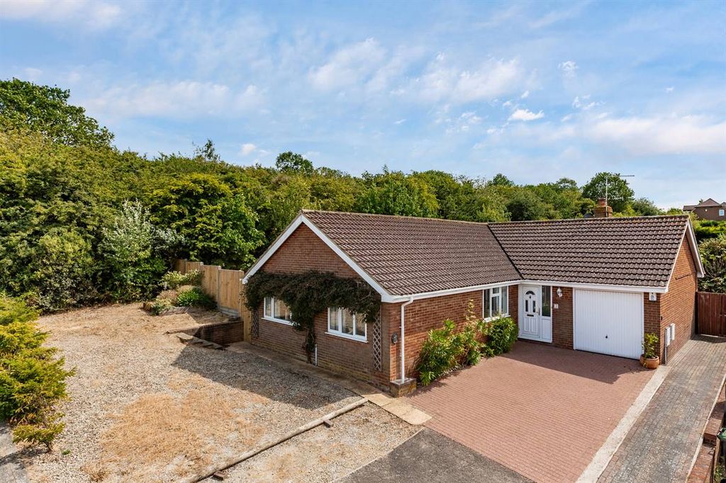 Property photo 1 of 27