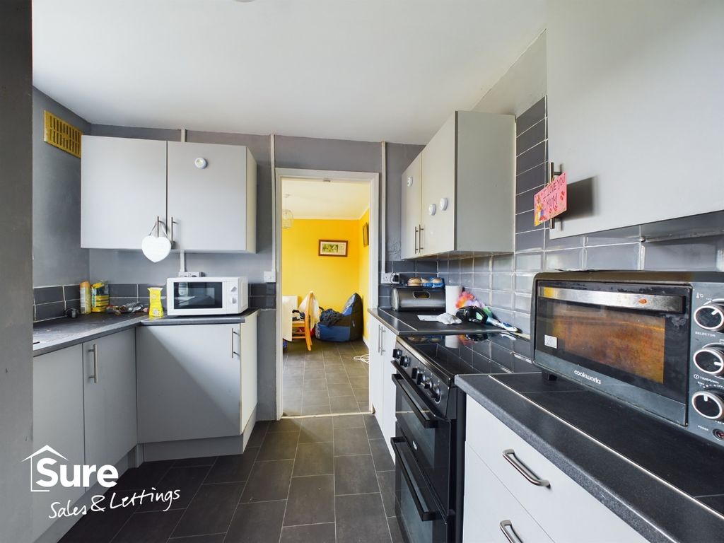 Property photo 3 of 15 3472607