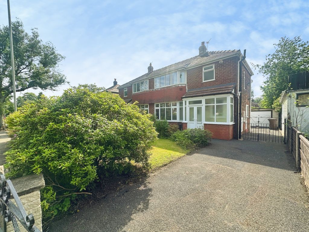 Property photo 1 of 15 External