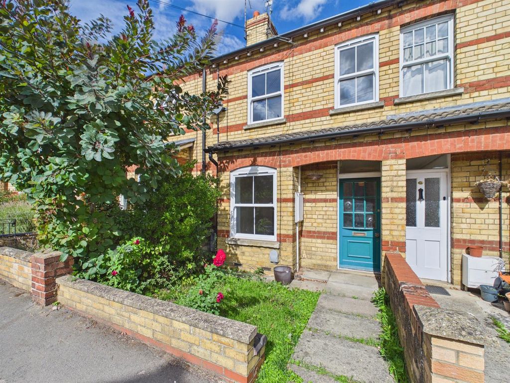 Property photo 1 of 12 South View Terrace, Stamford