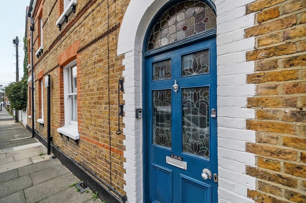 Property photo 1 of 14