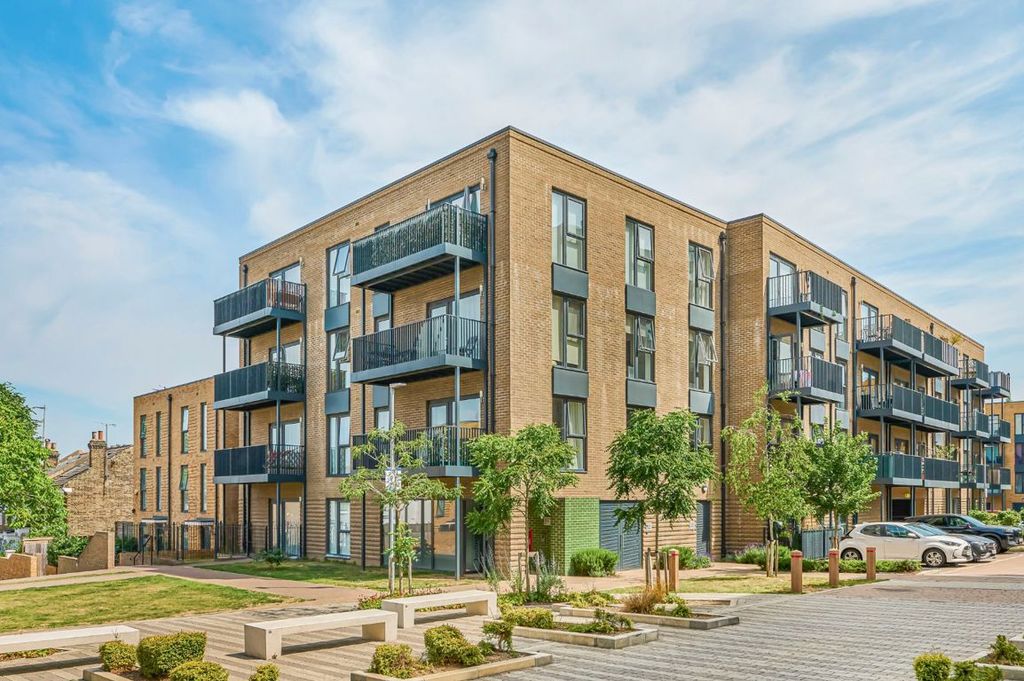 Property photo 3 of 6