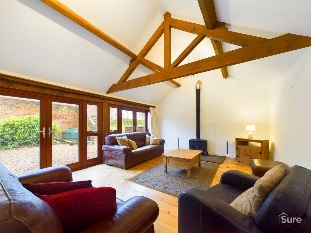 Property photo 3 of 28