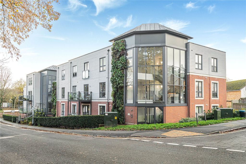 Property photo 1 of 11 Picture No. 17