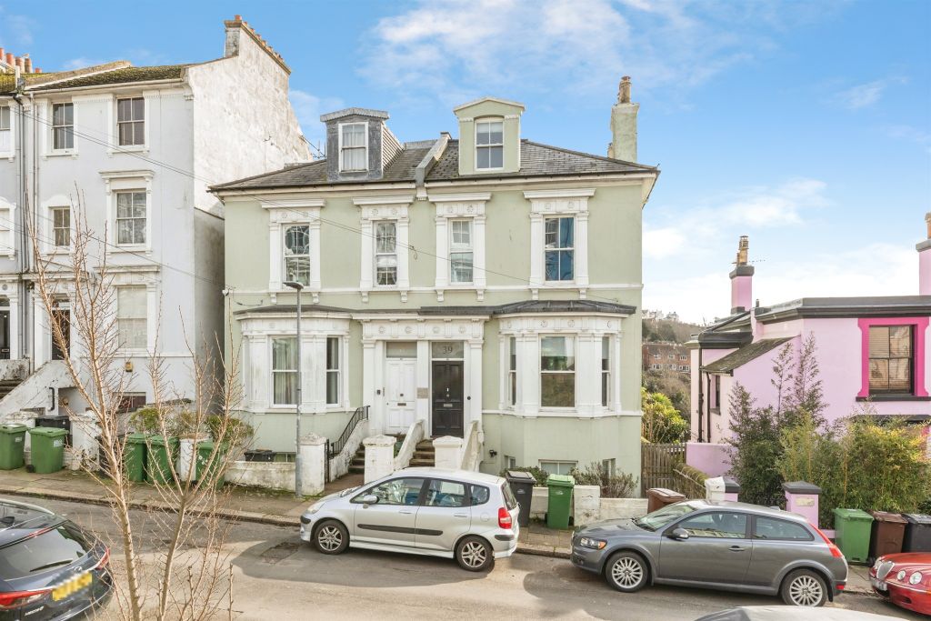 Property photo 1 of 26