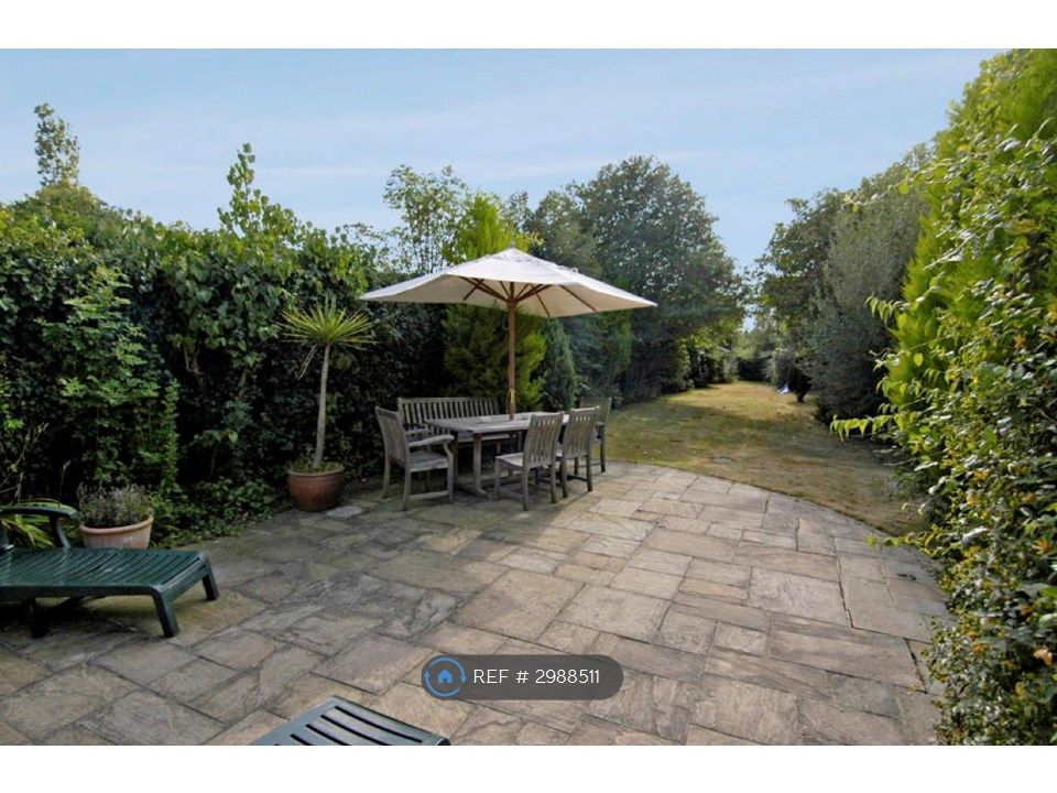 Property photo 3 of 11