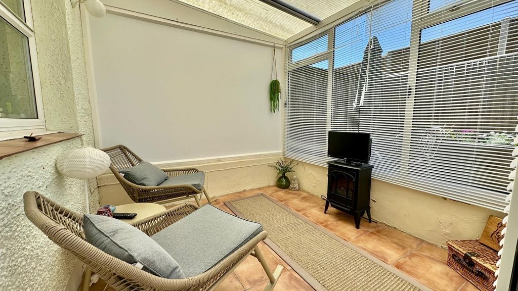 Property photo 3 of 24