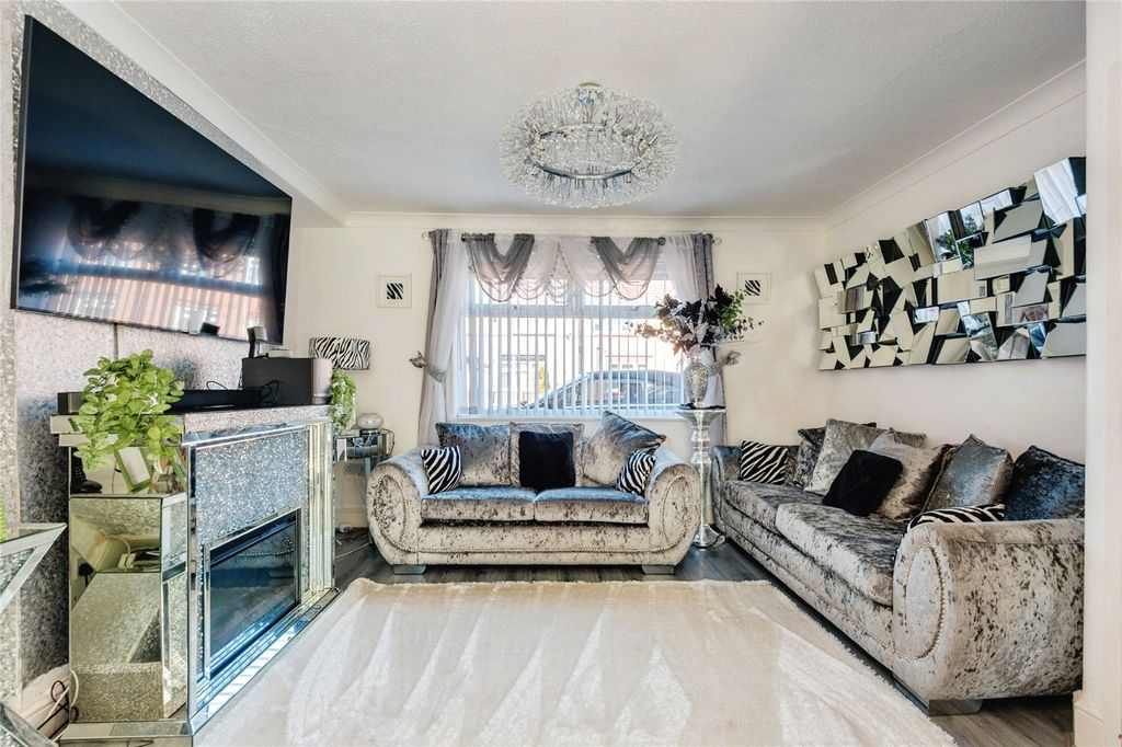 Property photo 3 of 17 Picture No. 03